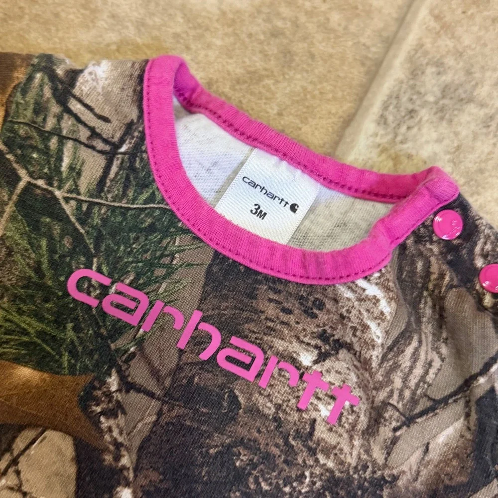 Carhartt Baby Girls 3M Realtree Camo Bodysuit Pink Trim Short Sleeve Snaps